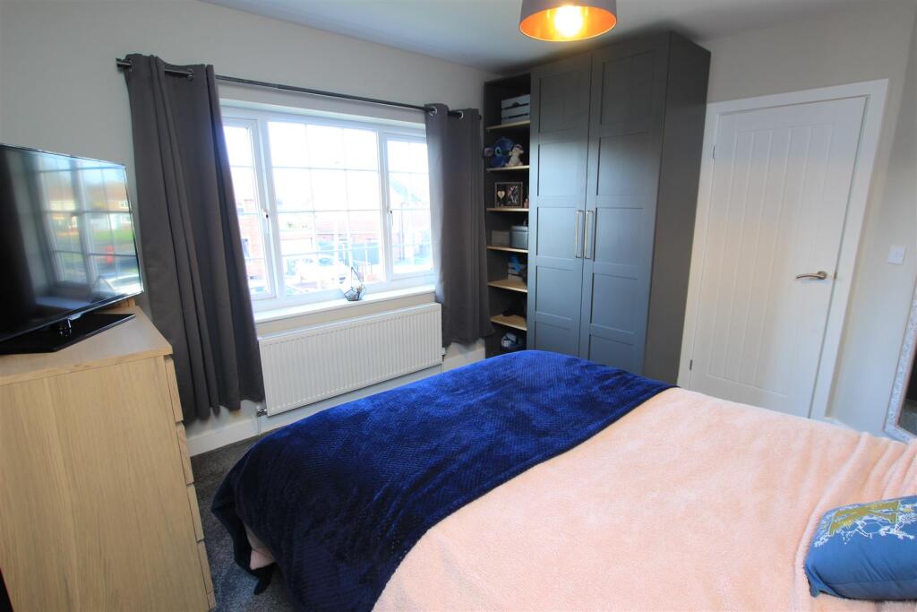 BEDROOM 1