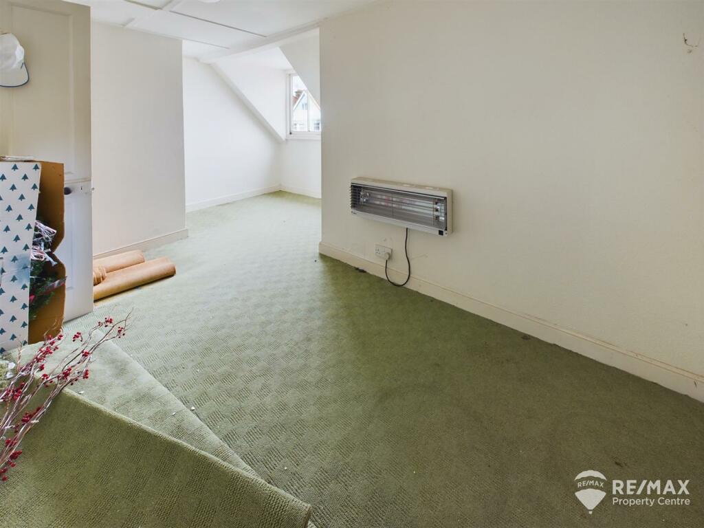 Bedroom 3.jpg