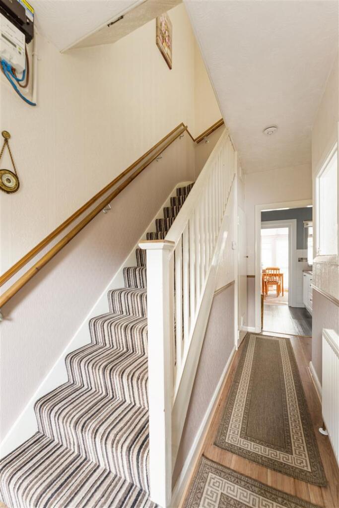 Lyne Crescent E17