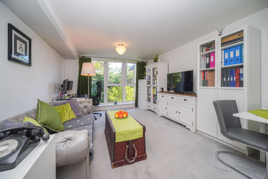 Midland Road, Hemel Hempstead, HP2