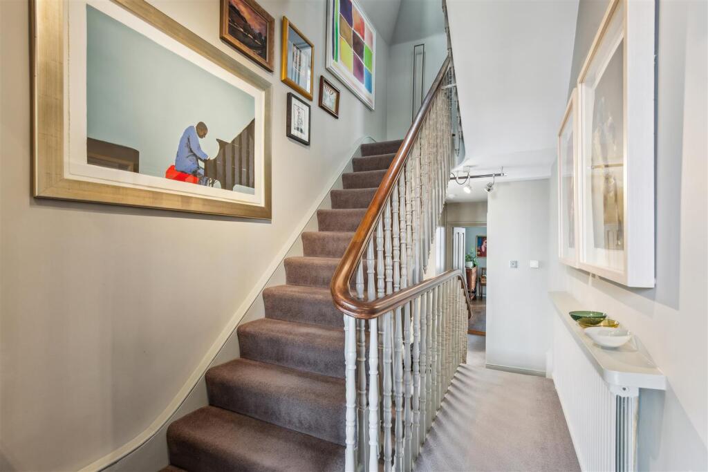 FOR SALE - Homefield Road, W4