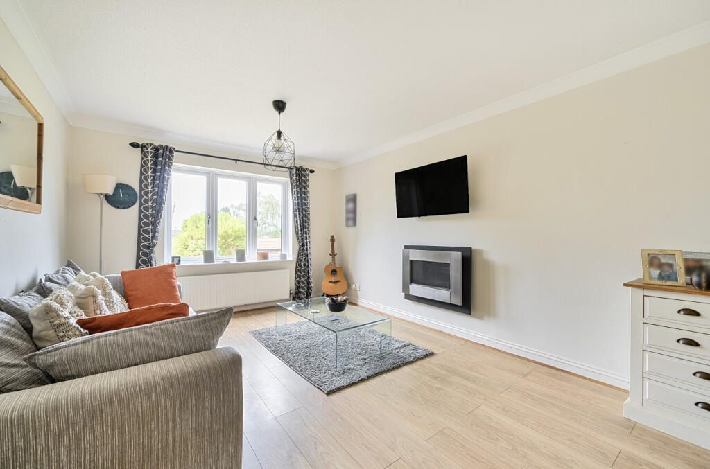 1301904-10-683f2c...