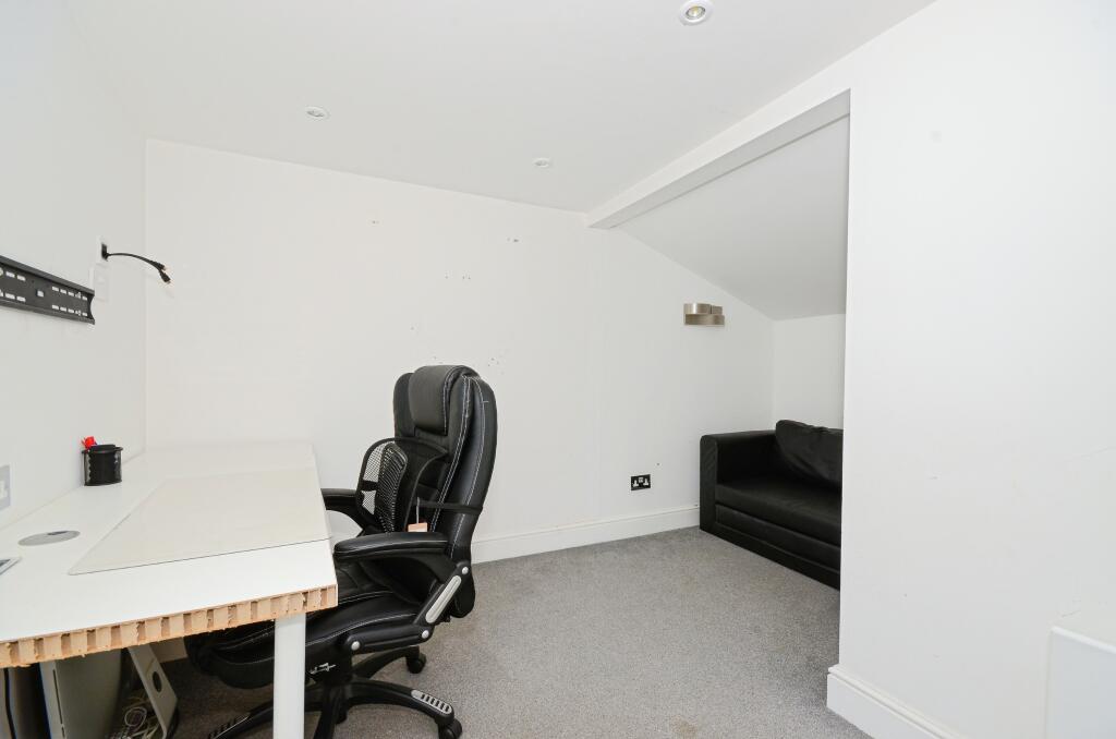 Garden/Office Room