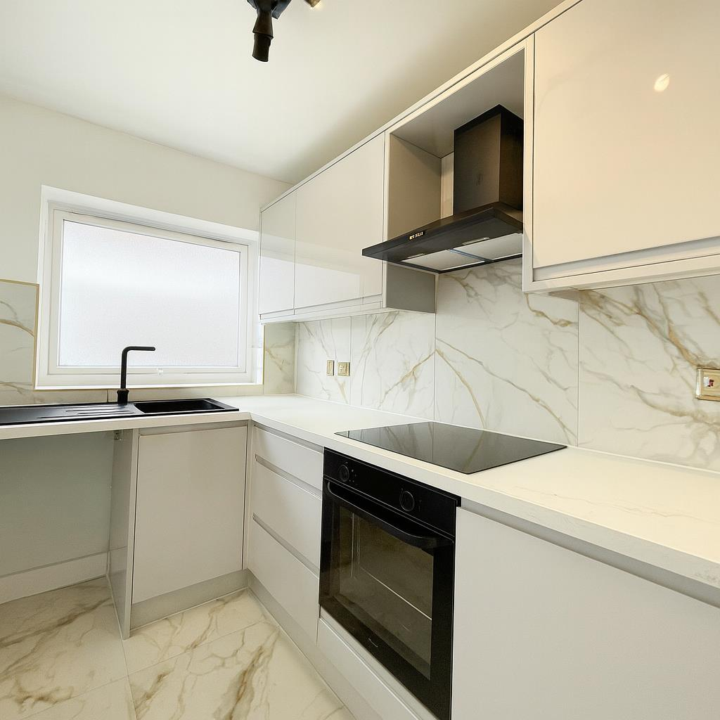 ChatGPT Image Oct 30, 2025, 02_16_35 PM.png