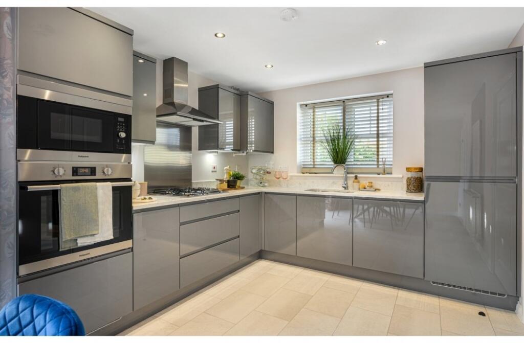 Kitchen - Fairford (LTH**) - Balmoral Gardens