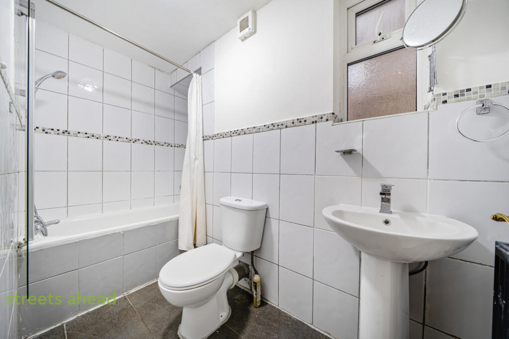 c5fc7f03-0547-411...