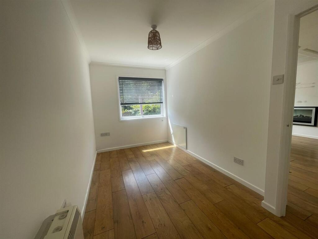 Bedroom 2.jpeg