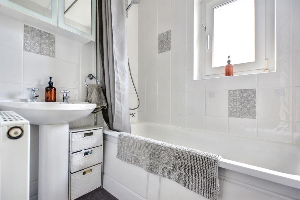 Bathroom.jpeg