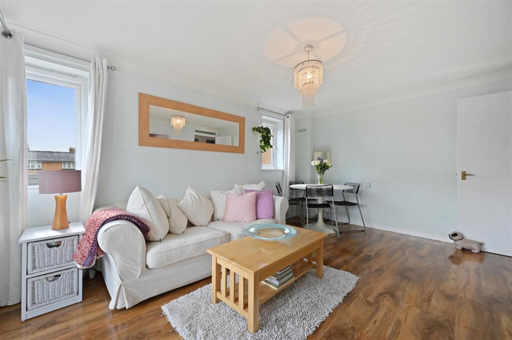 Woodger Road - Reception