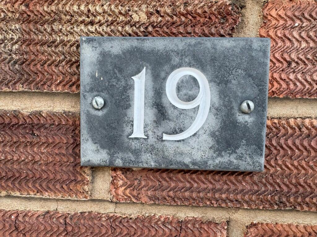 Number plaque