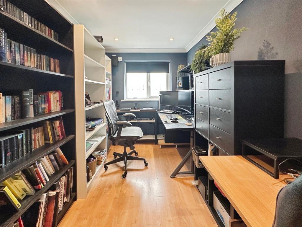 aee151bc--4CB9-A23F-17451C97CC50-53476-000011FA0D9