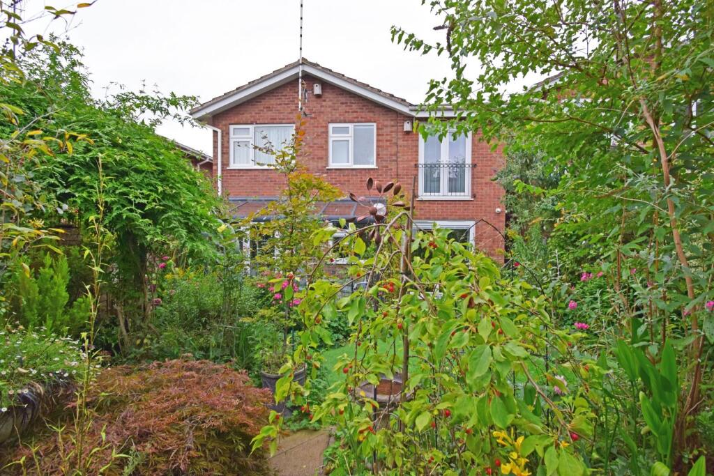 29 Old Station Road, rear.jpg