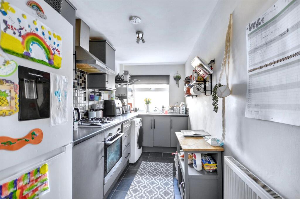 Kitchen_1.jpeg
