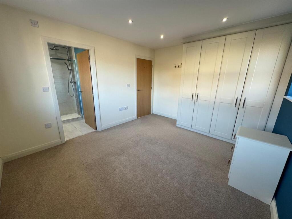 PHOTO-2025-02-12-20-01-19 (16).jpg