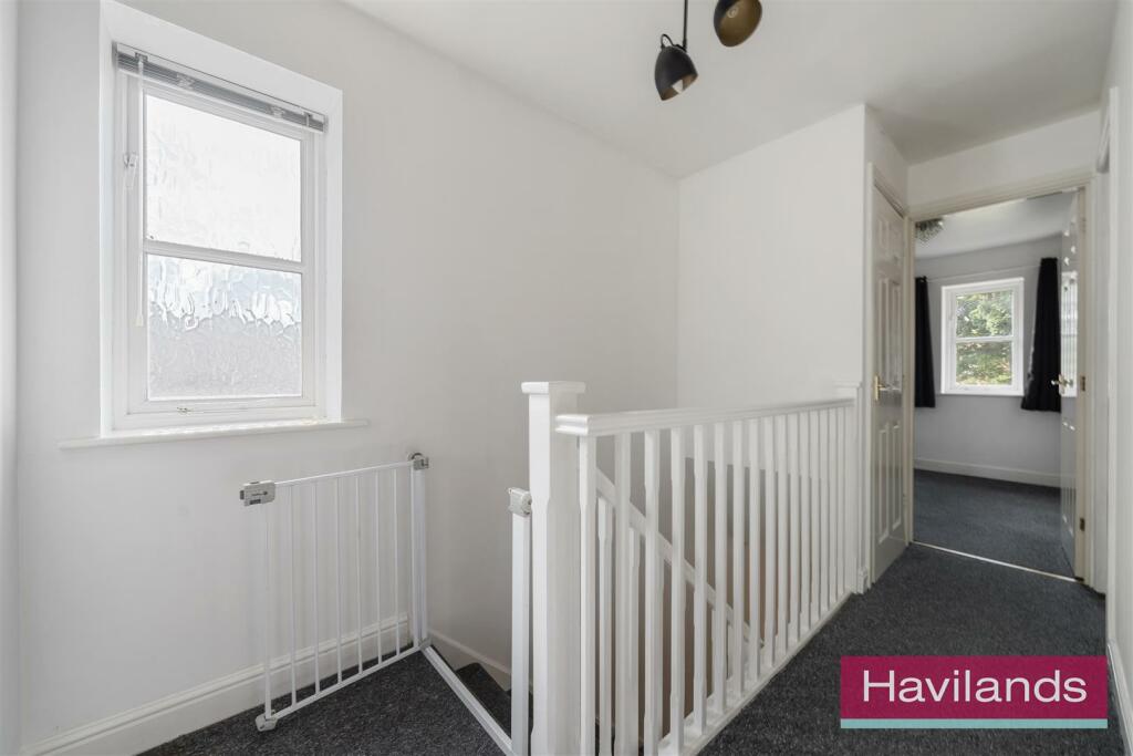 Anderson Close-3.jpg