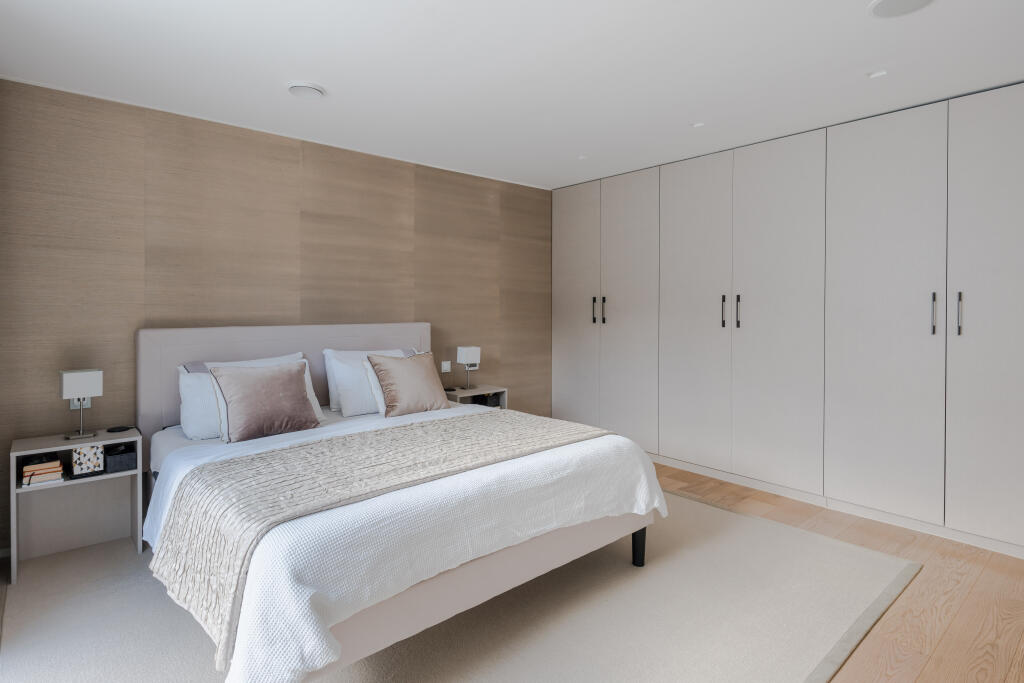 2ndFloorBedroom