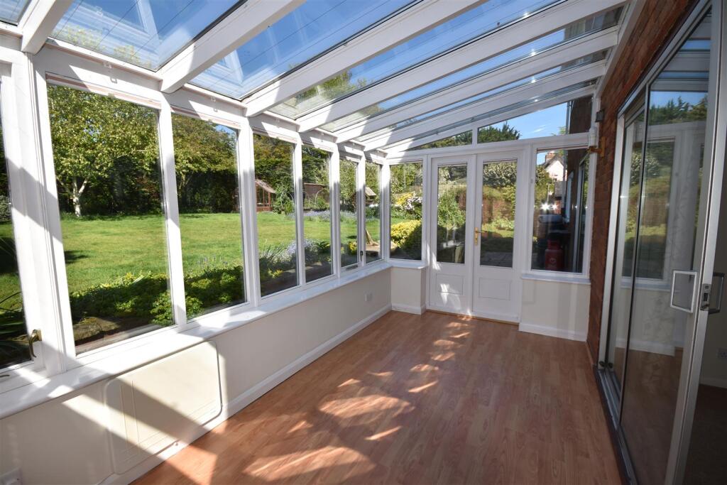 coservatory side view use.JPG