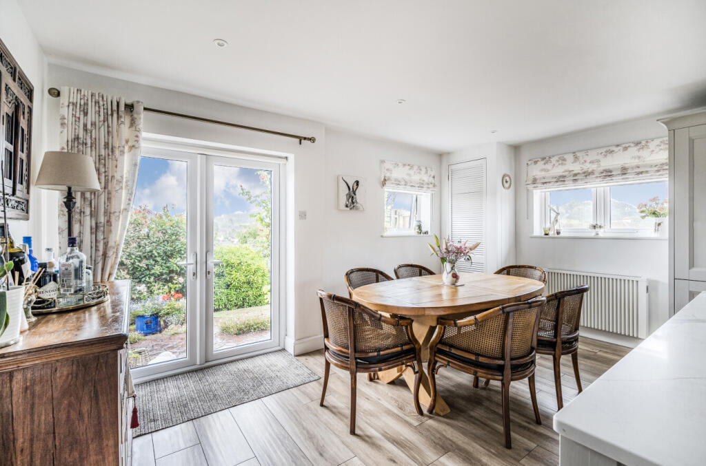 1323608-21-6890ed...