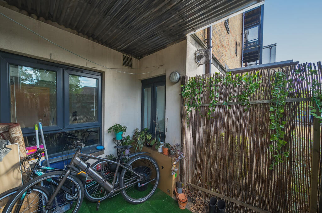 1321475-18-686803...