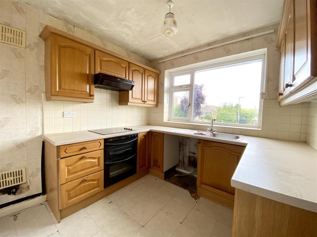 Bramleys Estate Agents - Heath Close - Linthwaite 