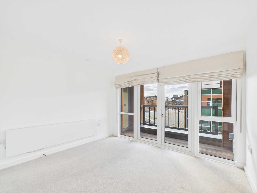 CAM03741G0-PR0065...