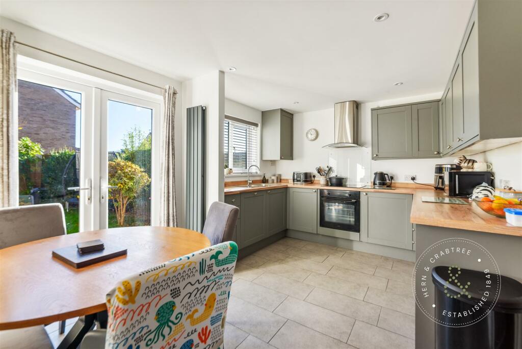 Ambergate-Drive-16.jpg
