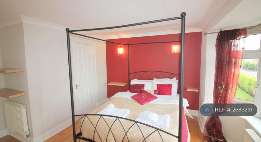 Master Bedroom 3