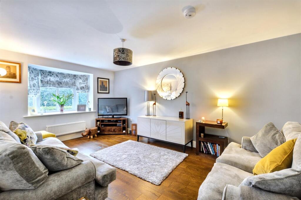 Lounge/ Sitting room