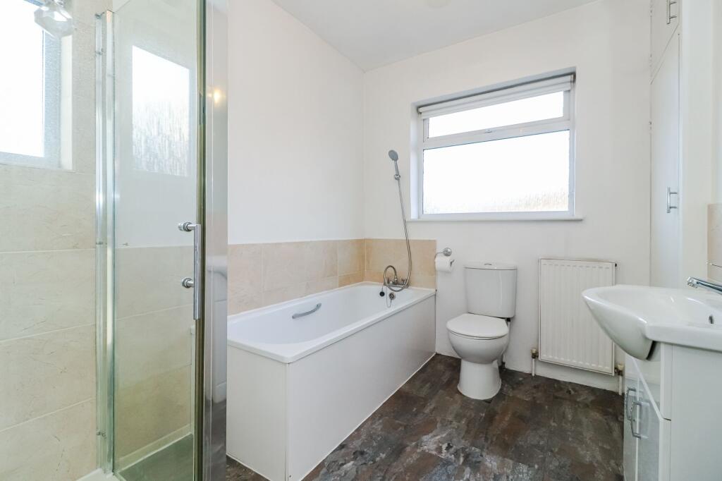 Family 4-Piece Bathroom