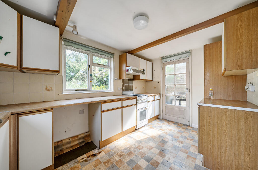 1303487-1-6847255884213