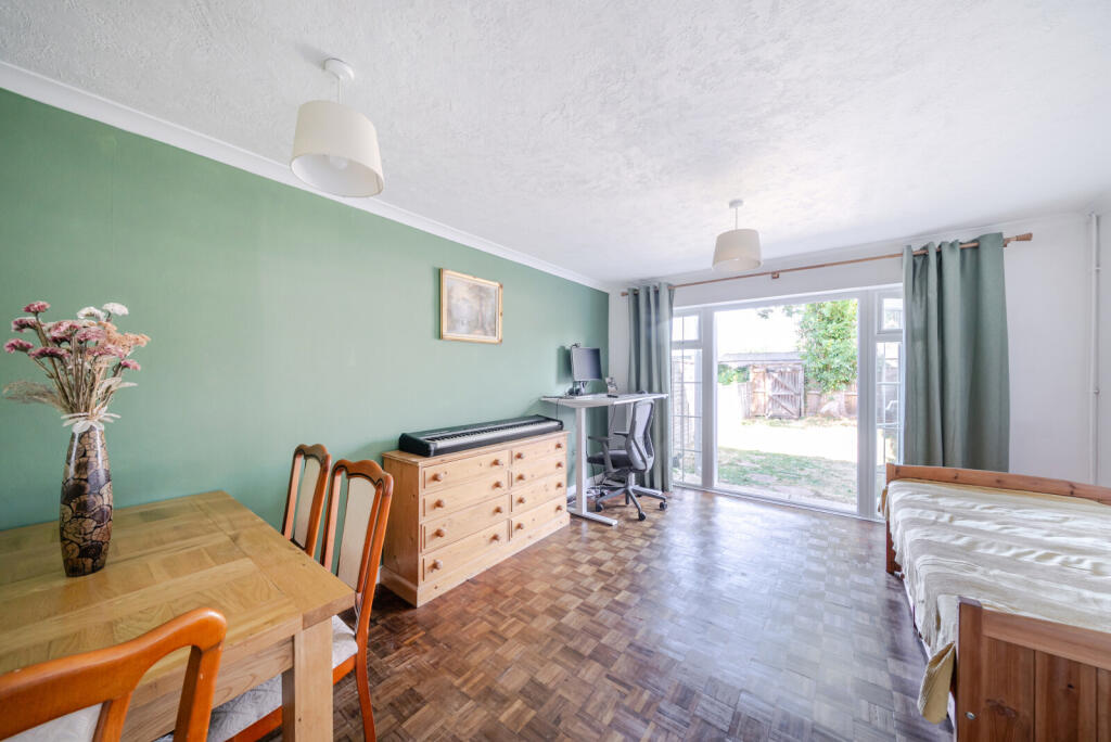 1332569-11-689605...