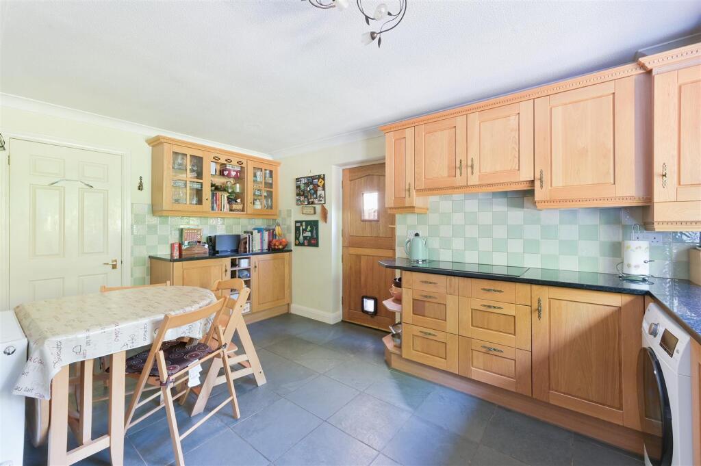 THE DELL 8  (11).jpg