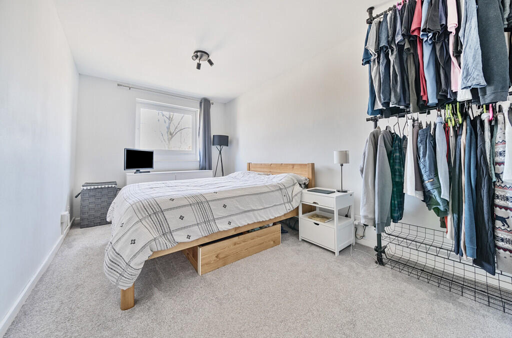 BEDROOM1-2
