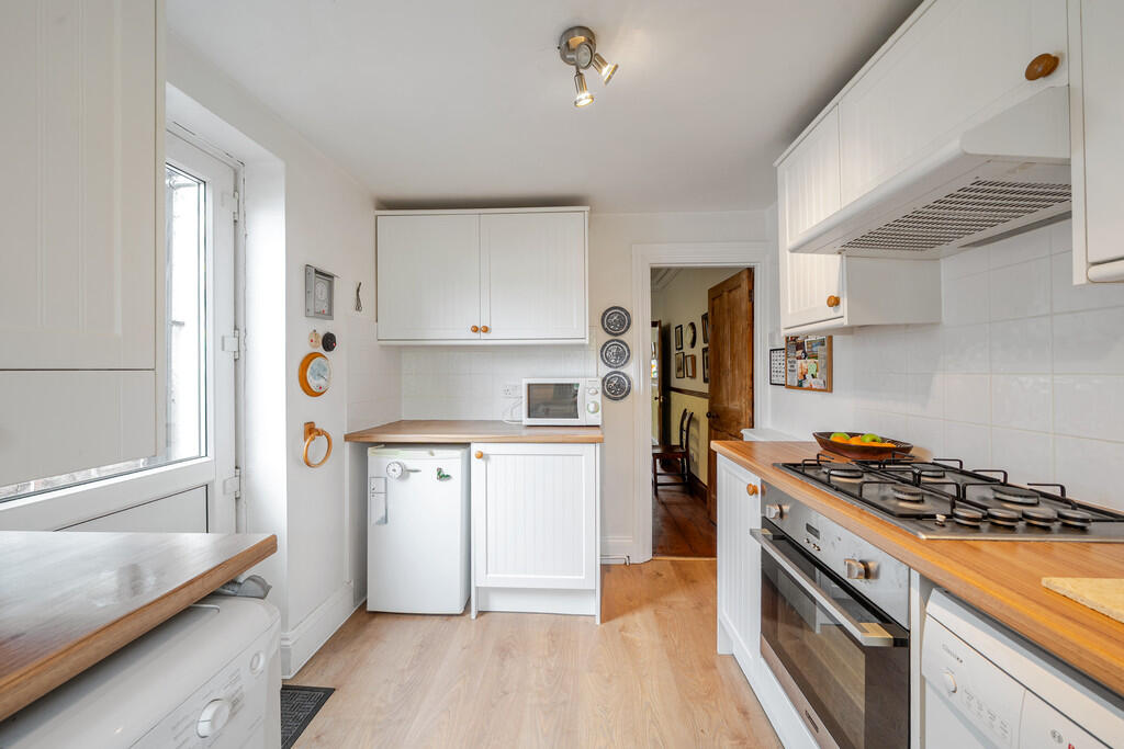 1297413-16-682e30...