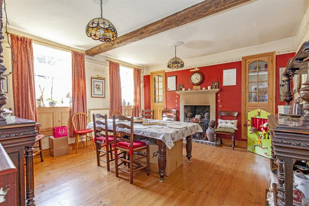 Dining Room-1.jpg