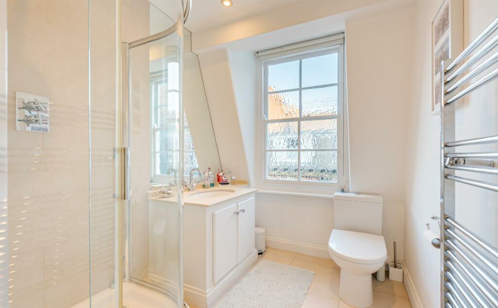 Coleherne Court 190-16-2. Low Res.jpg