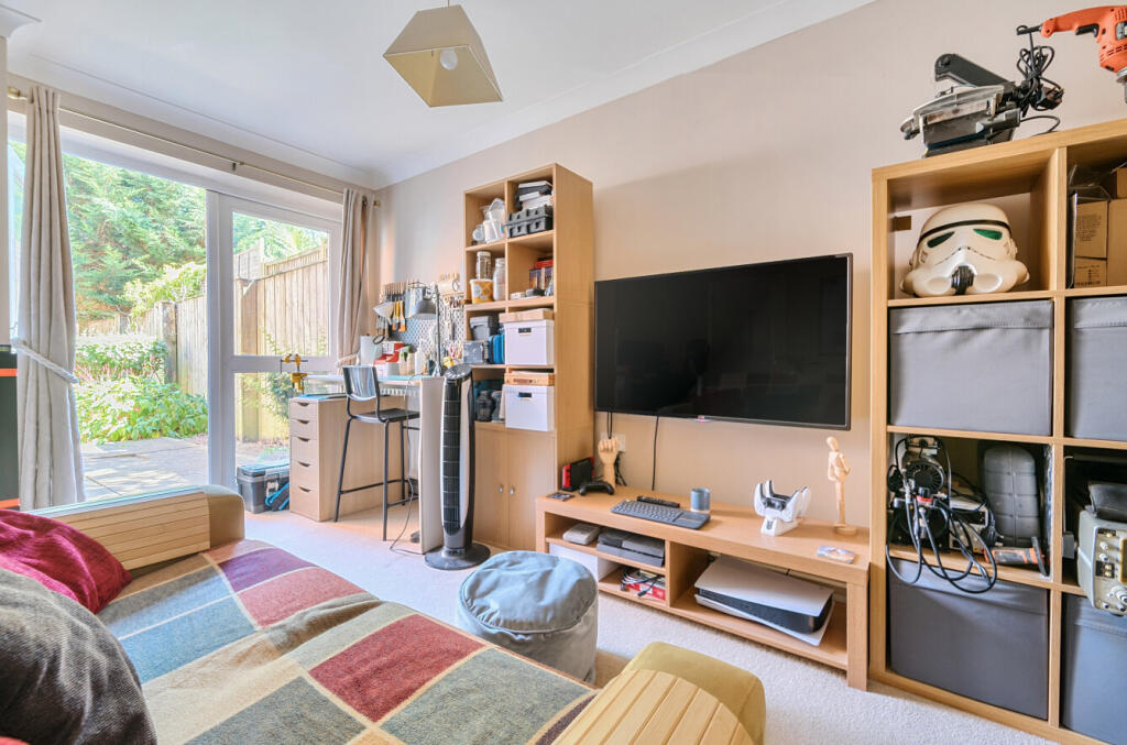 1324598-11-687a49...