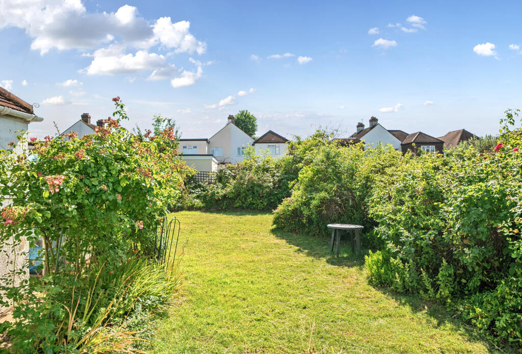 1324805-4-686fe15...