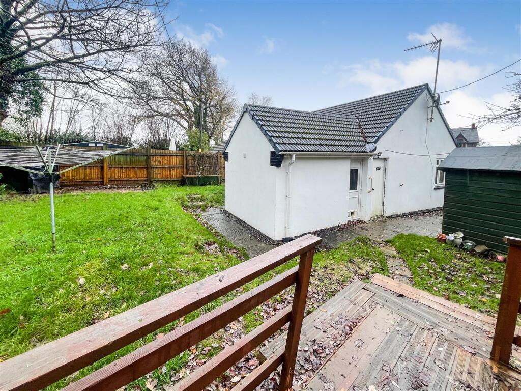 5 Queens Hayes, Willey Lane Sticklepath, Okehampto