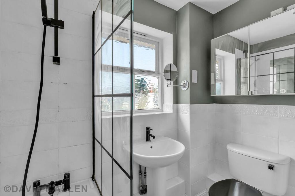 bathroom.jpeg