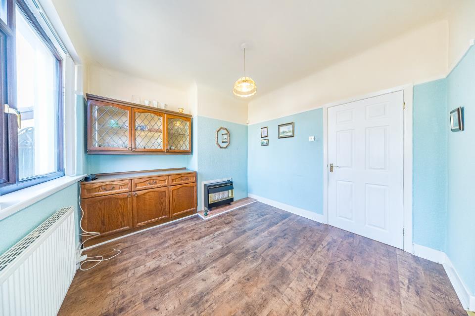 51 Sergrim Road kitchen 2.jpg