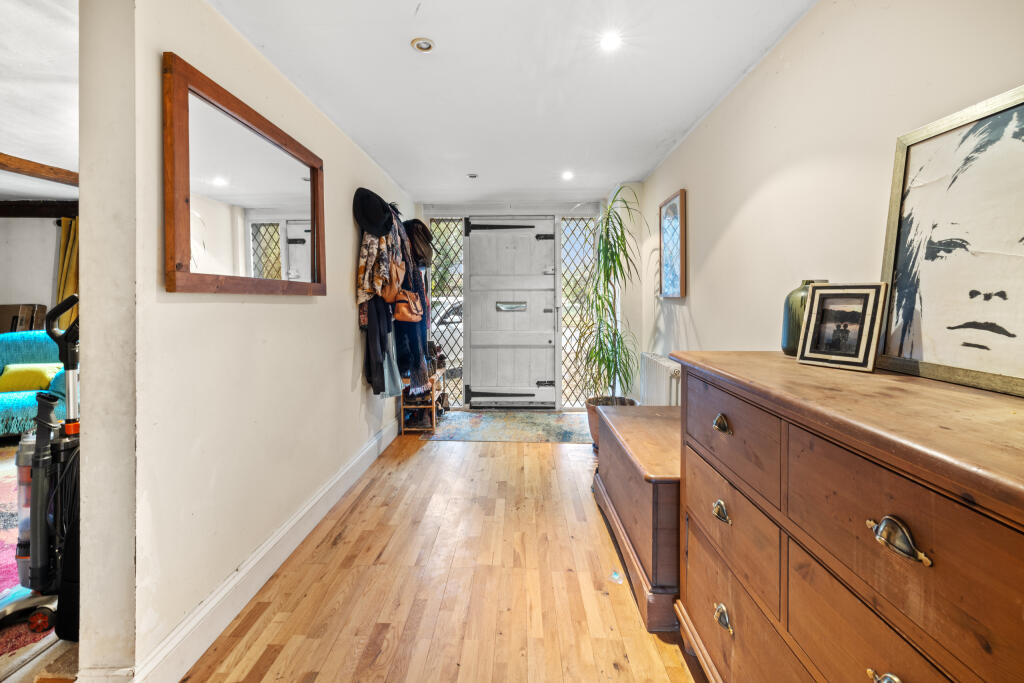 2E4A0128