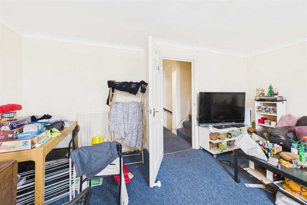 21 Lancelot Road, Stoke Park, Bristol BS16 1WG | F