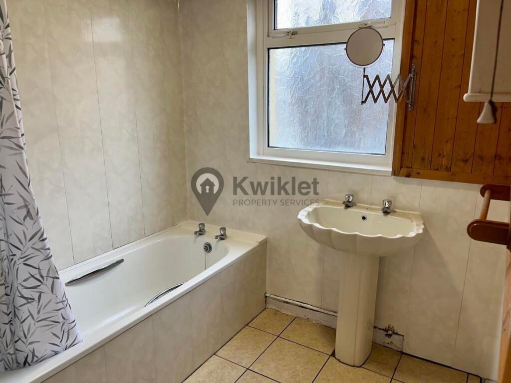 eZy Watermark_11-01-2024_04-02-33-2560pm.JPG