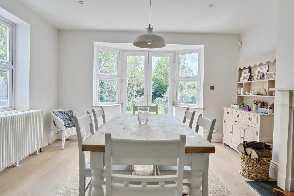 Kitchen / Breakfast Room