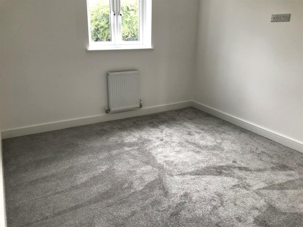 Bedroom one..jpg