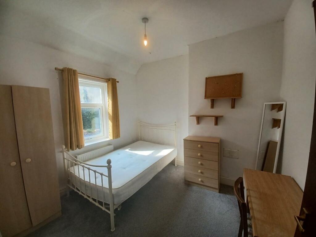 Bedroom 2.jpg