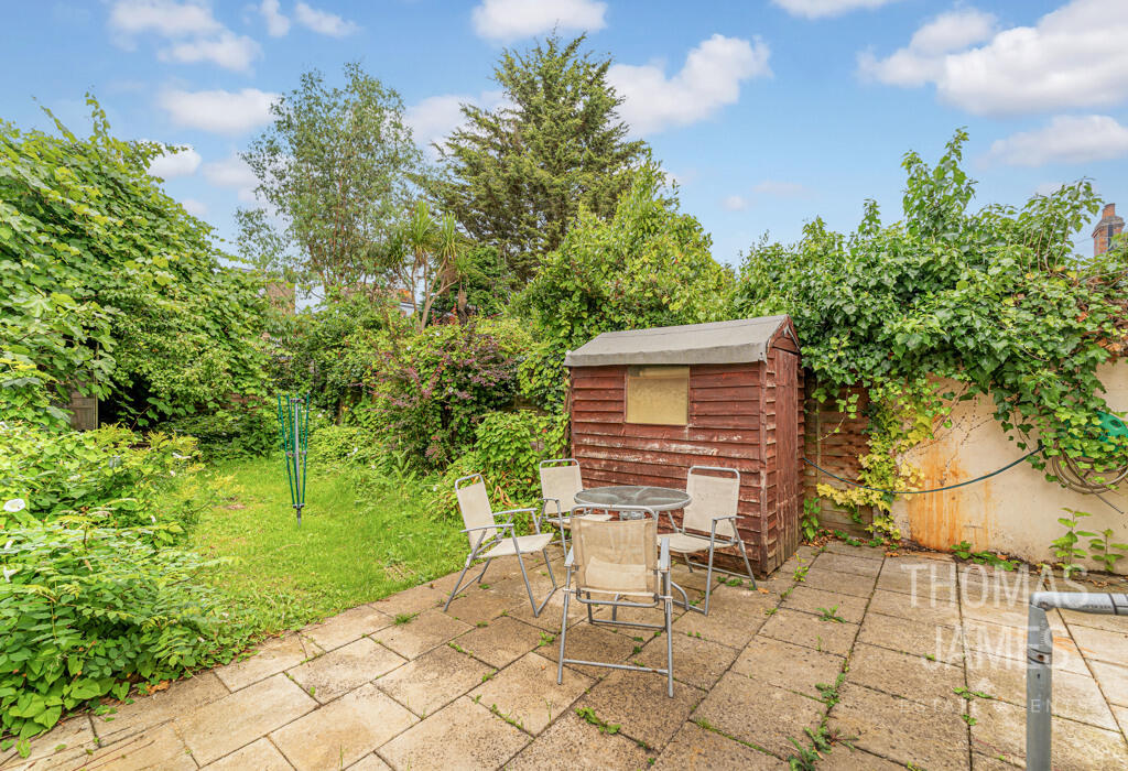 Melbourne Ave, rear garden