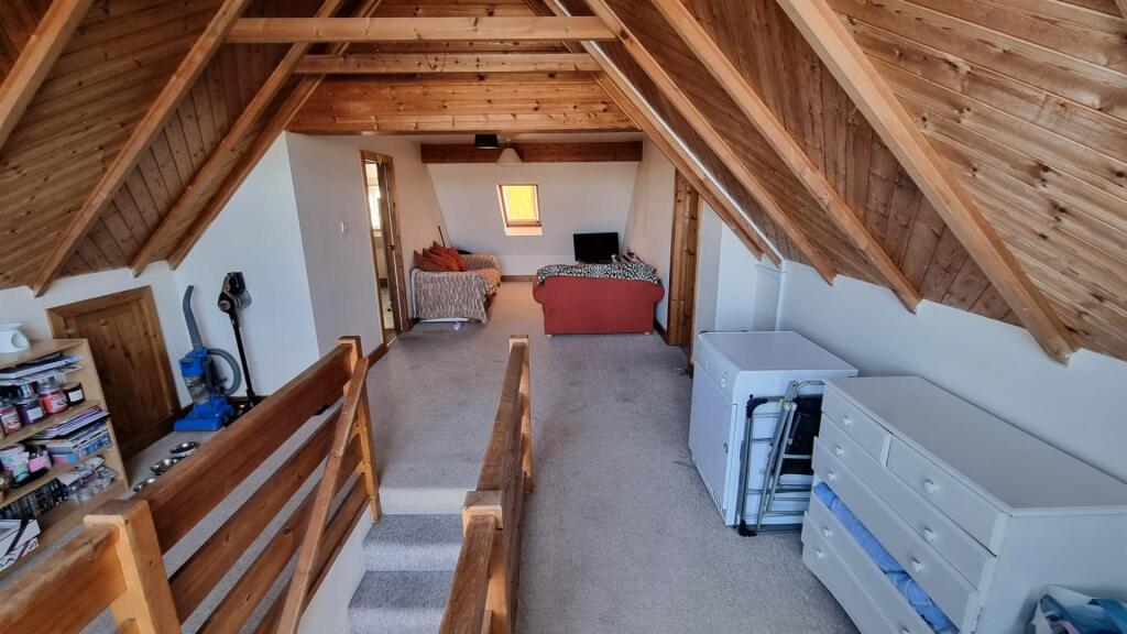 WhatsApp Image 2024-01-27 at 12.04.43 (3).jpeg