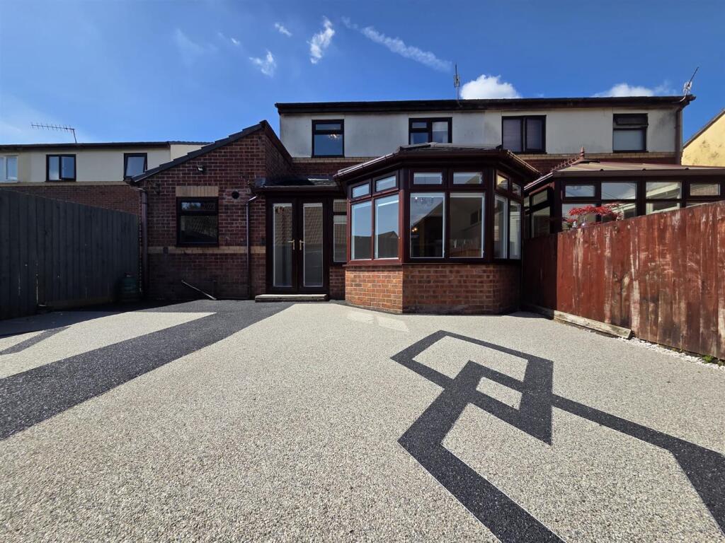 WhatsApp Image 2025-07-10 at 15.18.51 (3).jpeg